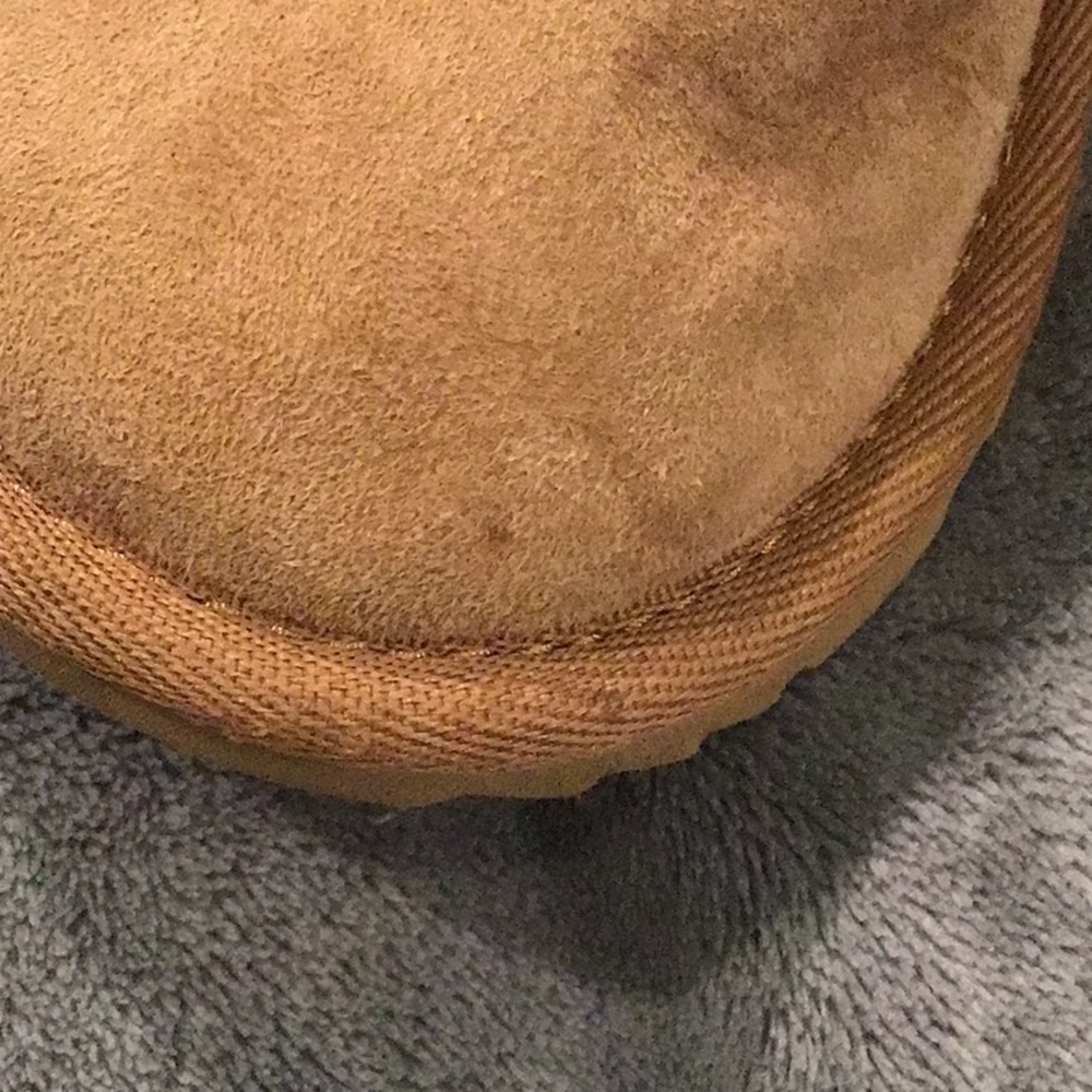 UGG Kids Chestnut Sheepskin Boot with Back Ribbon Detail - Picture 6 of 7